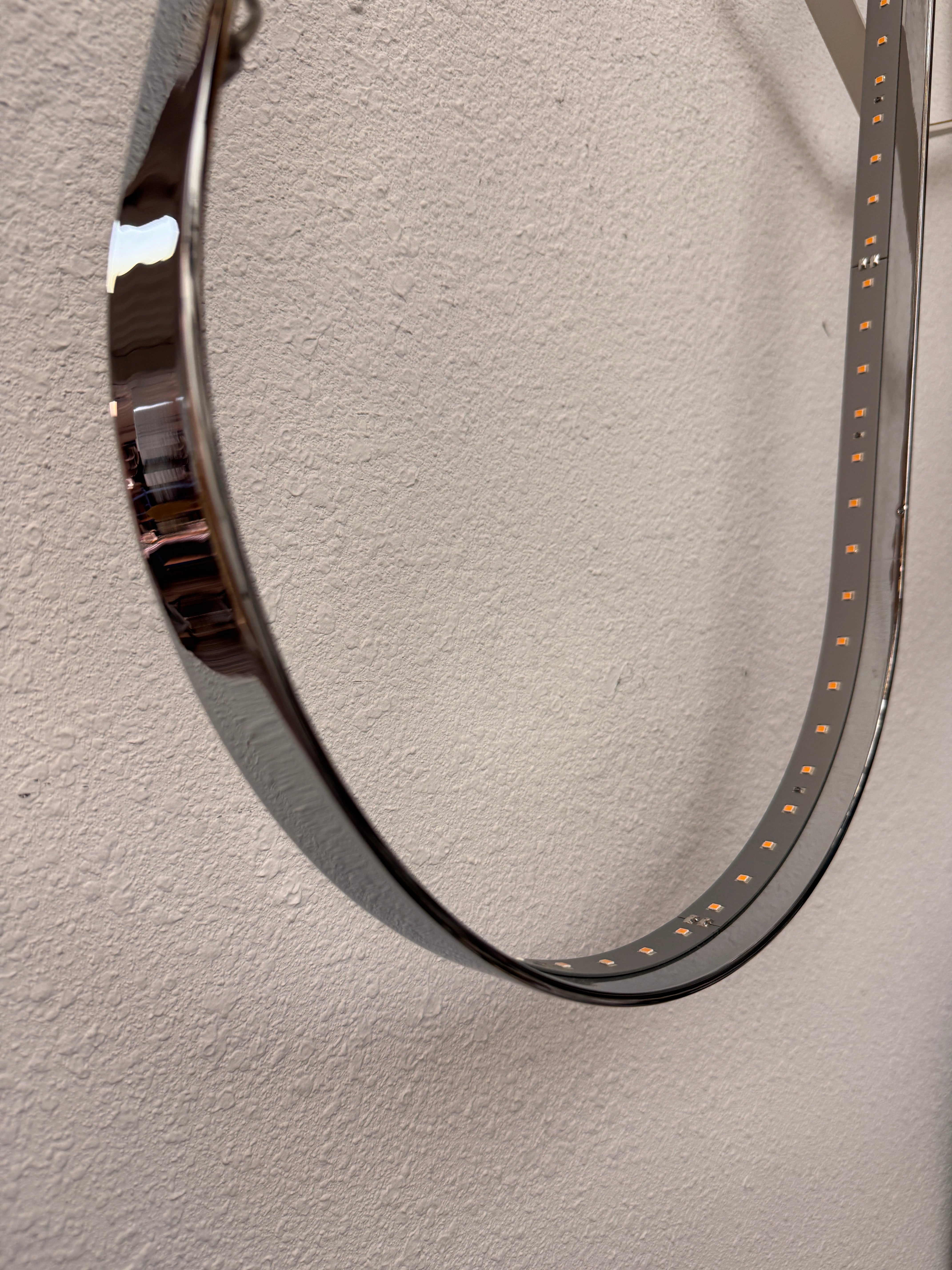 OVAL 100 - Display