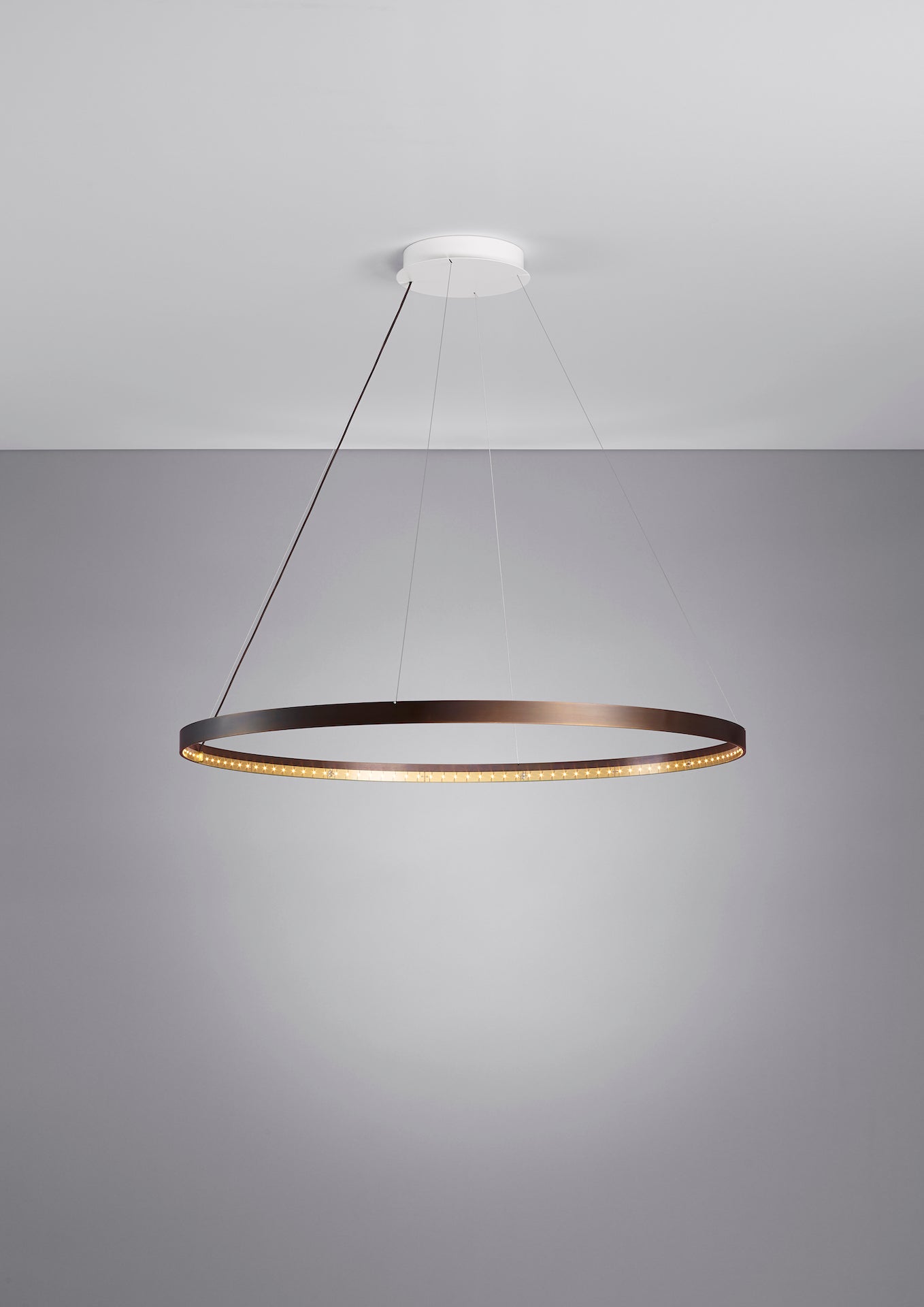 CIRCLE 80 - Display
